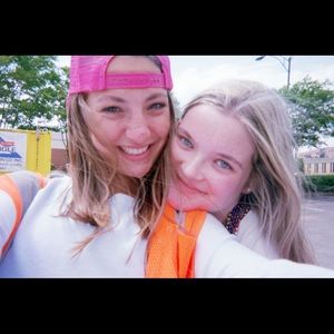 Meet your Posher, Elizabeth